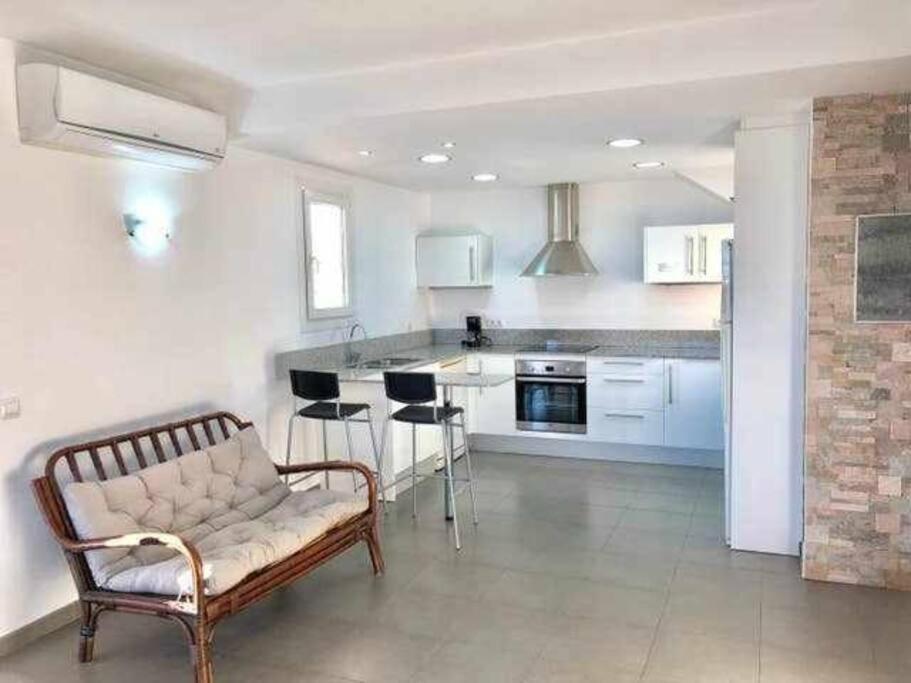 Amplio Apartamento Con Jardin En Almadrava Roses Exterior photo